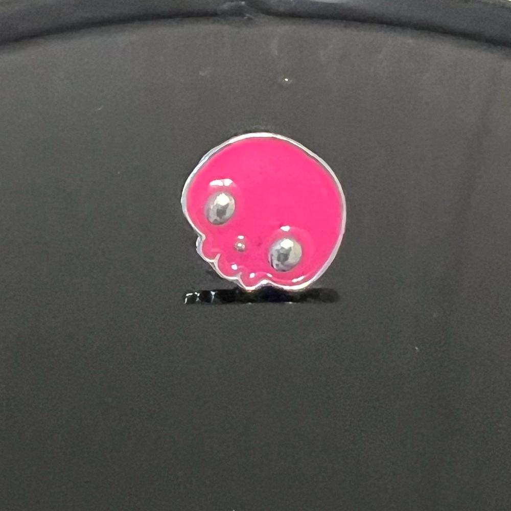 Lapel Pin, Pink Skull